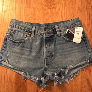 NWT 501 levi’s denim shorts
